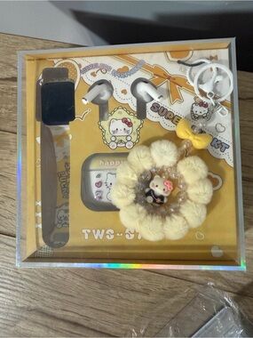 Cute Yellow Hello Kitty Wireless Earbuds and Smartwatch Gift Set